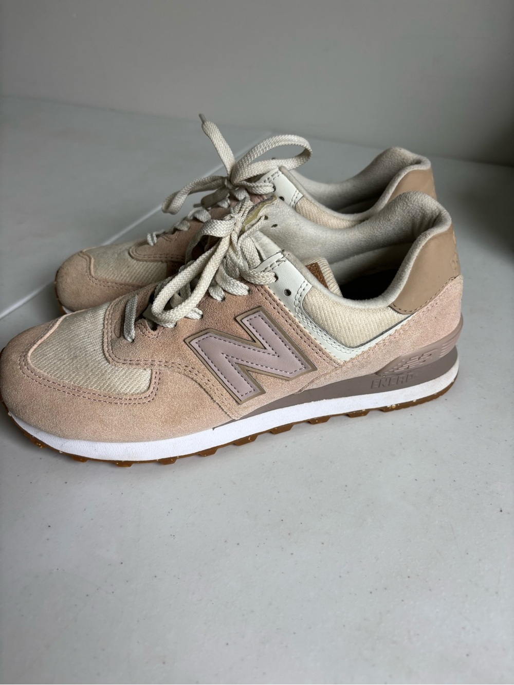 New Balance 574 Women's Sneakers US 10 Pink & Cream